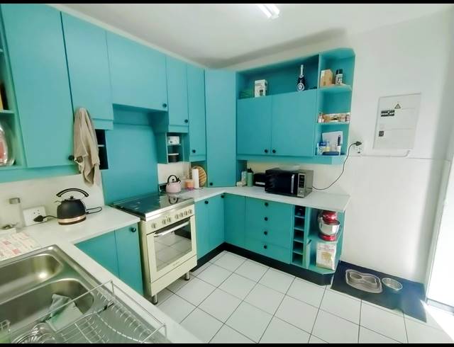 2 BEDROOM TOWNHOUSE FOR SALE IN BRACKENHURST